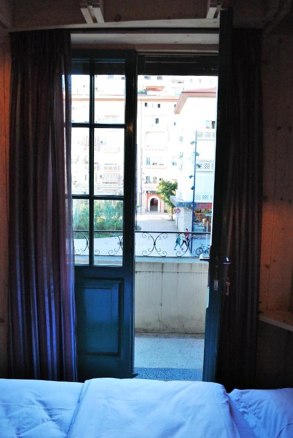 London Hotel Tirana